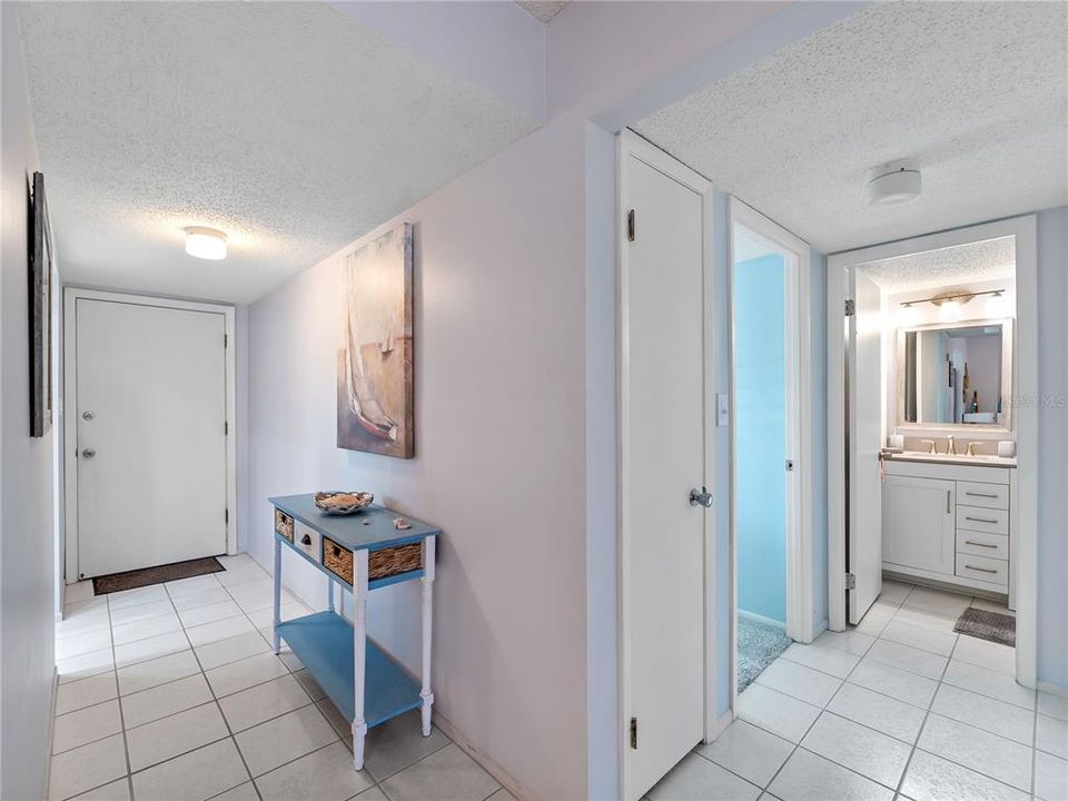 待售: $189,700 (2 贝兹, 2 浴室, 1144 平方英尺)