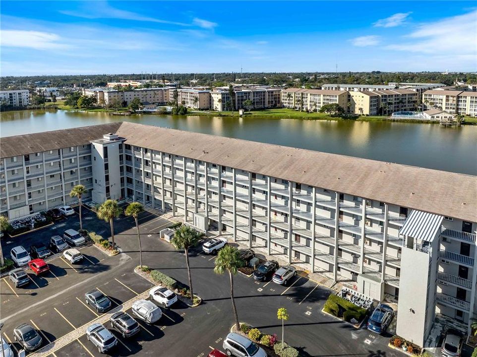 待售: $189,700 (2 贝兹, 2 浴室, 1144 平方英尺)