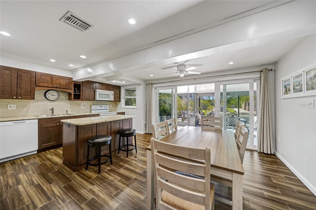 待售: $365,000 (3 贝兹, 2 浴室, 1488 平方英尺)