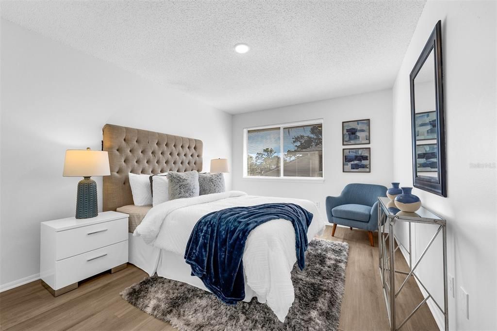 For Sale: $189,900 (2 beds, 1 baths, 1061 Square Feet)