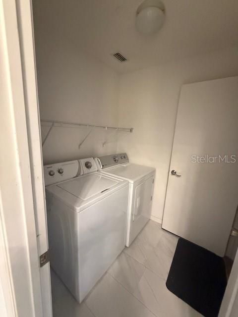 出租: $1,800 (3 贝兹, 2 浴室, 1636 平方英尺)