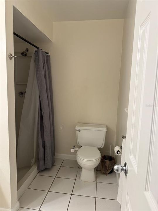 For Sale: $180,000 (2 beds, 2 baths, 935 Square Feet)