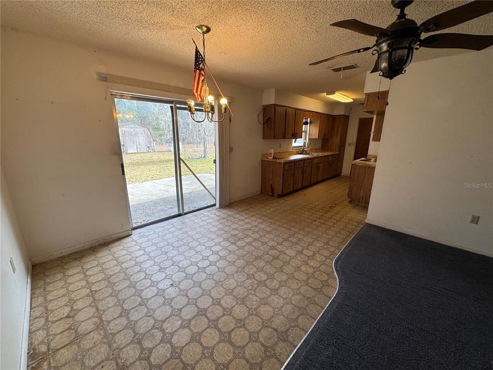 En Venta: $185,000 (3 camas, 2 baños, 1288 Pies cuadrados)