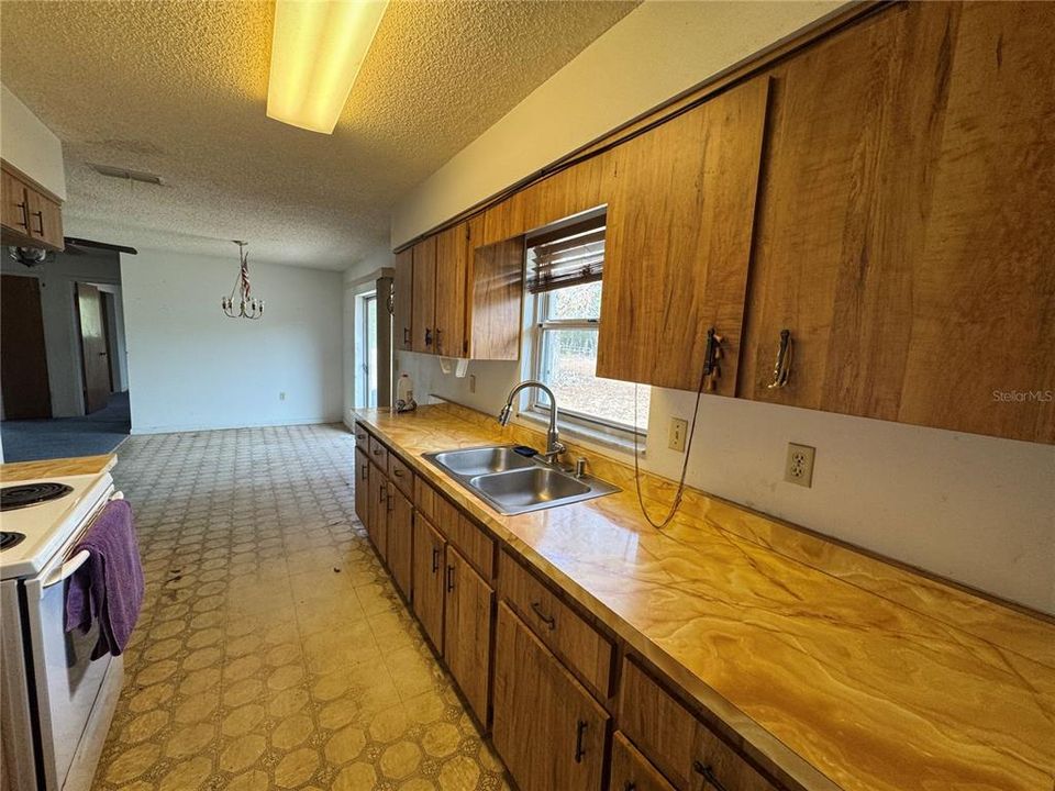 En Venta: $185,000 (3 camas, 2 baños, 1288 Pies cuadrados)