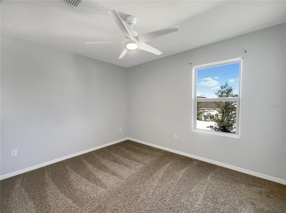 待售: $342,000 (3 贝兹, 2 浴室, 2296 平方英尺)