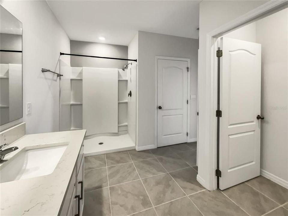 待售: $342,000 (3 贝兹, 2 浴室, 2296 平方英尺)