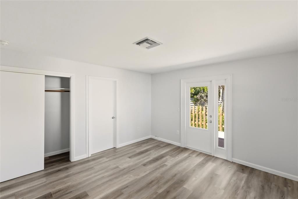 For Sale: $399,000 (3 beds, 2 baths, 1316 Square Feet)