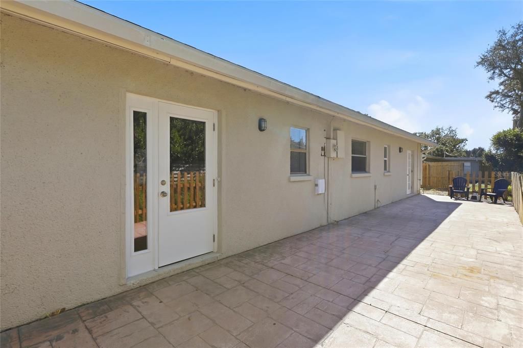 For Sale: $399,000 (3 beds, 2 baths, 1316 Square Feet)
