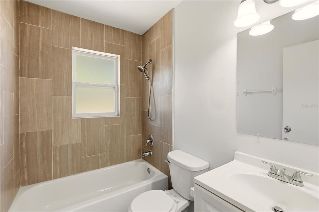 For Sale: $399,000 (3 beds, 2 baths, 1316 Square Feet)