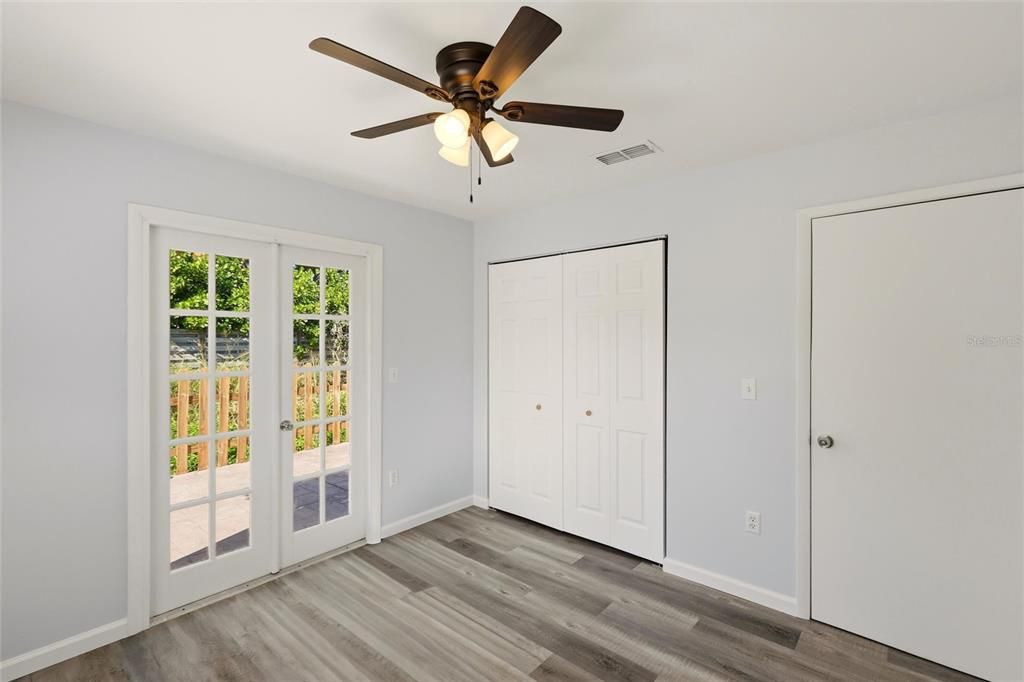 For Sale: $399,000 (3 beds, 2 baths, 1316 Square Feet)