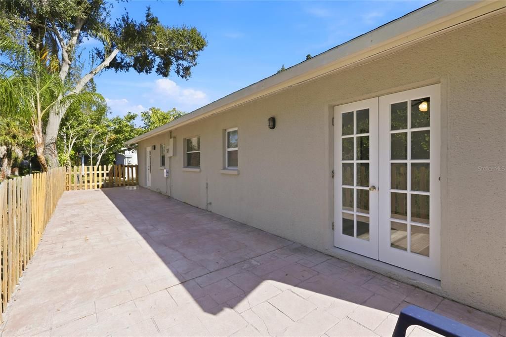 For Sale: $399,000 (3 beds, 2 baths, 1316 Square Feet)