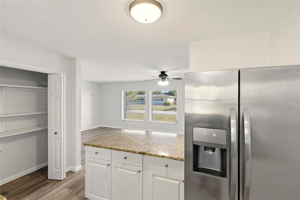 For Sale: $399,000 (3 beds, 2 baths, 1316 Square Feet)