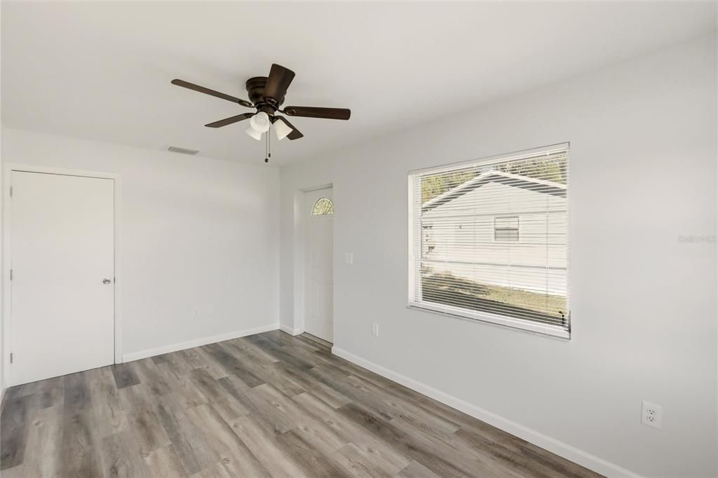 For Sale: $399,000 (3 beds, 2 baths, 1316 Square Feet)