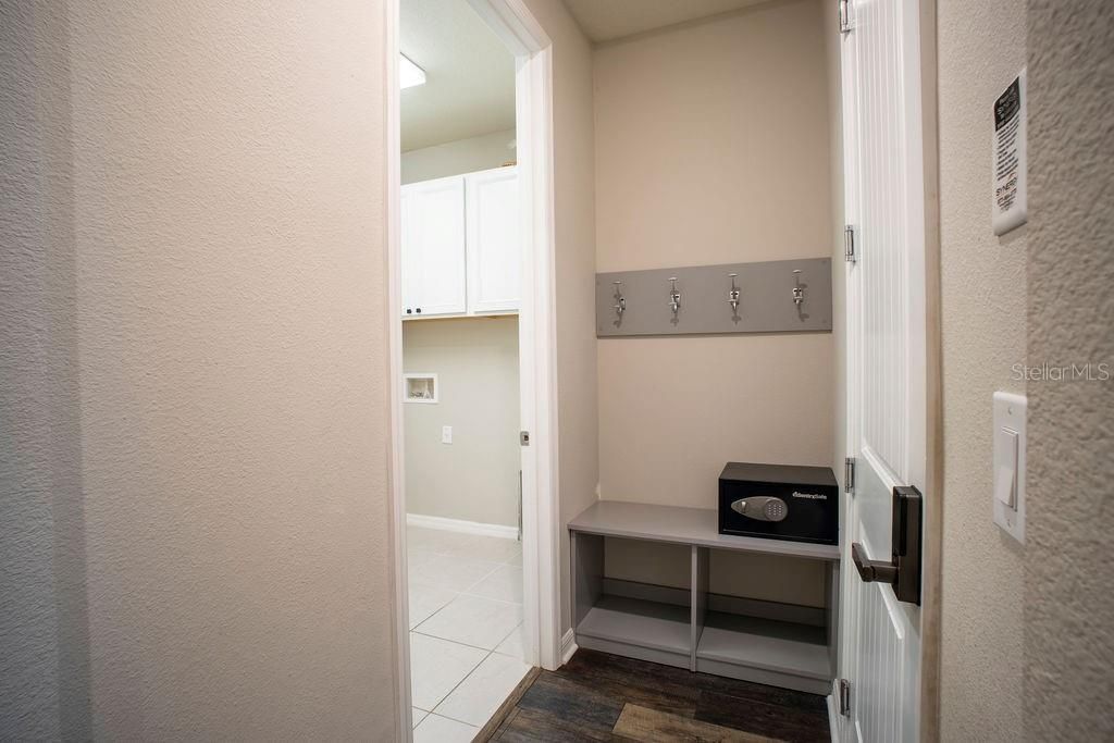 En Venta: $589,999 (4 camas, 3 baños, 2754 Pies cuadrados)