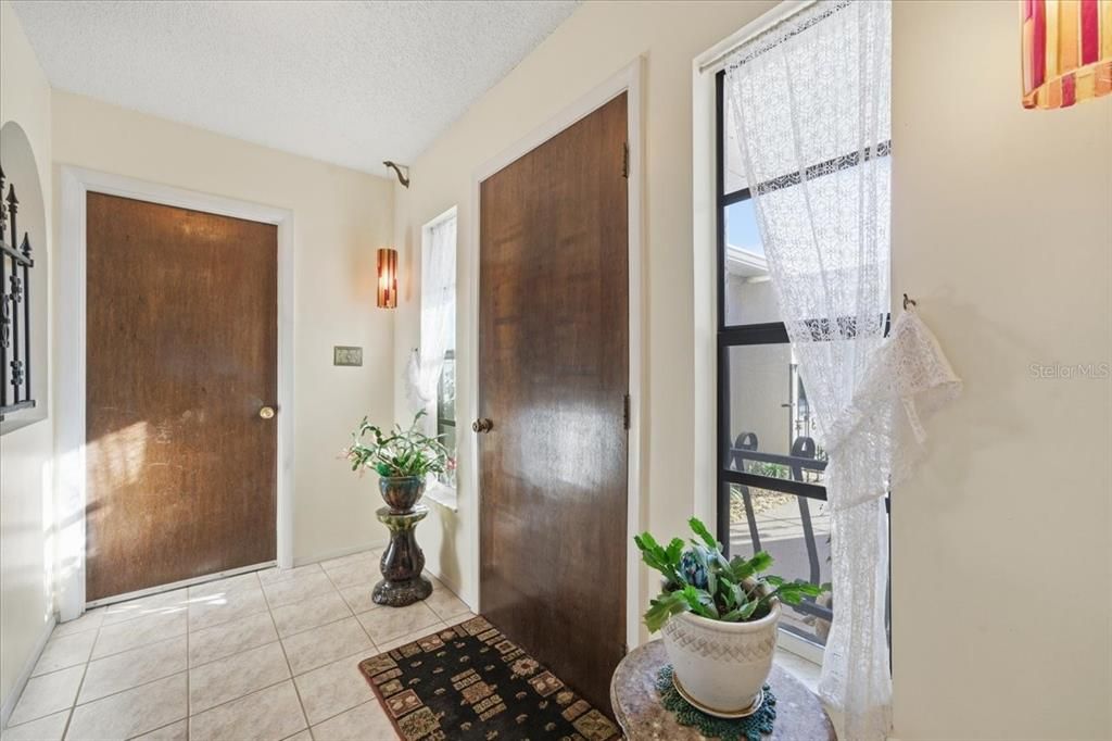 待售: $308,000 (3 贝兹, 2 浴室, 1624 平方英尺)