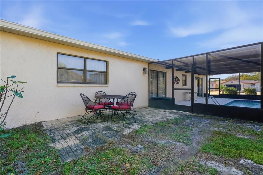 待售: $308,000 (3 贝兹, 2 浴室, 1624 平方英尺)