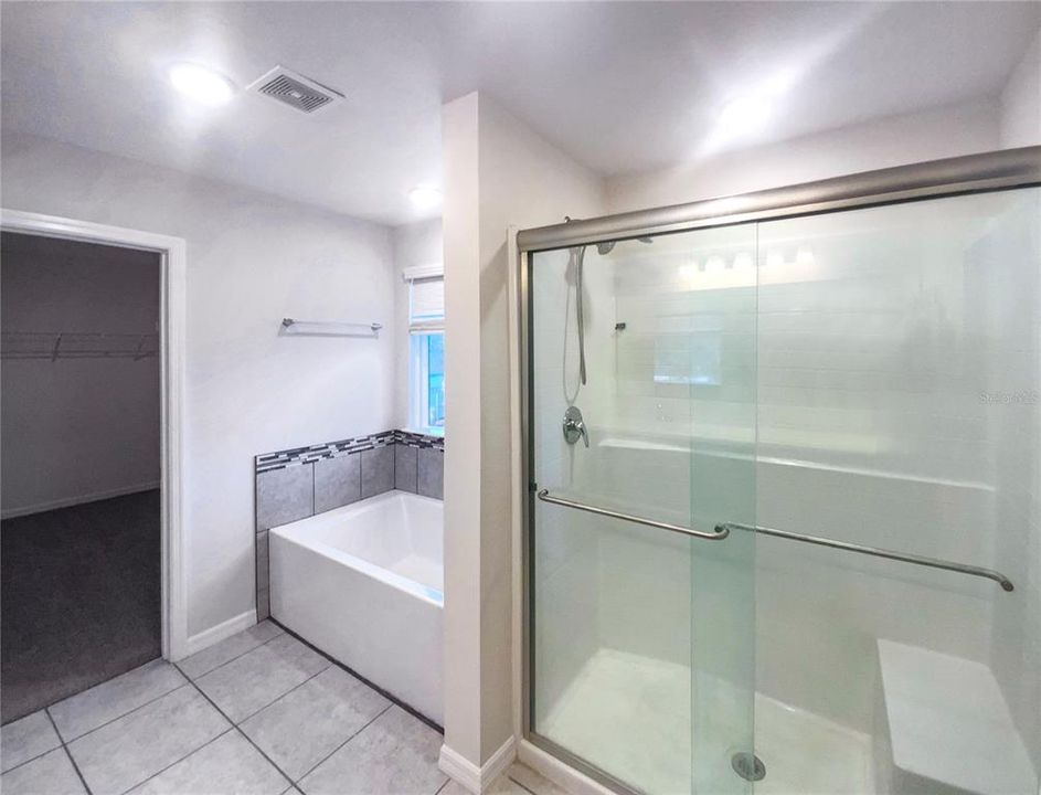 待售: $443,000 (5 贝兹, 3 浴室, 2811 平方英尺)