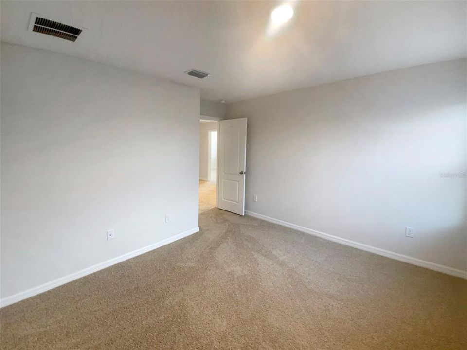 待售: $443,000 (5 贝兹, 3 浴室, 2811 平方英尺)