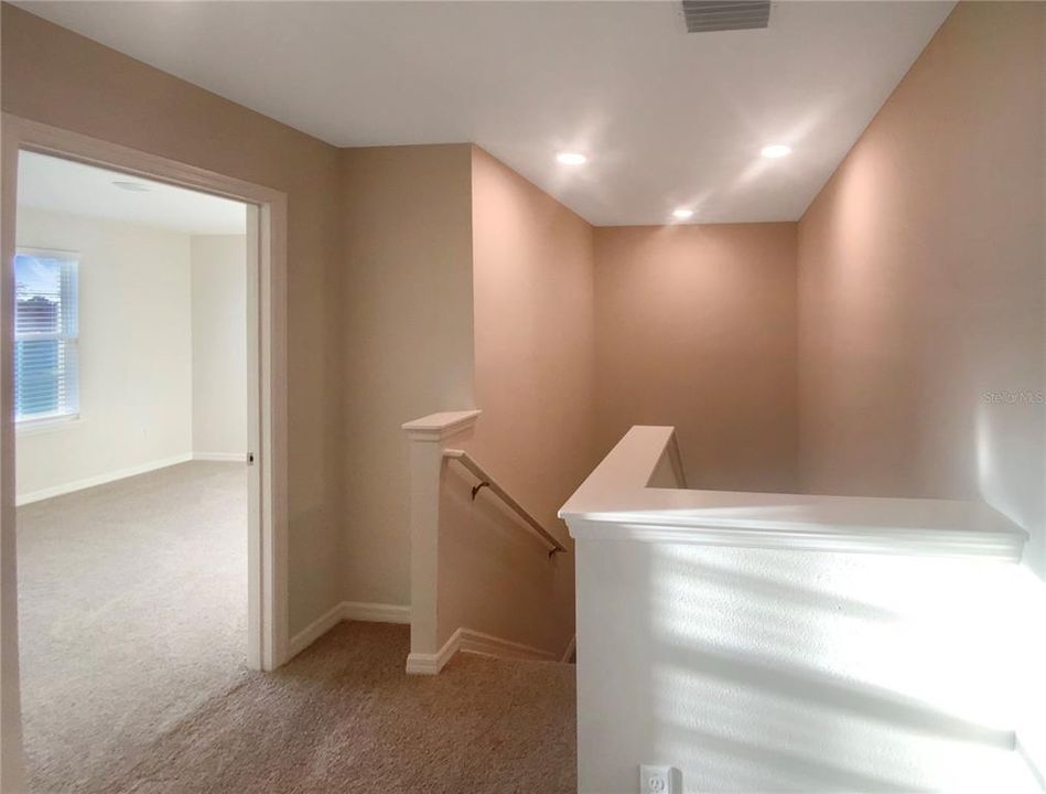 待售: $443,000 (5 贝兹, 3 浴室, 2811 平方英尺)