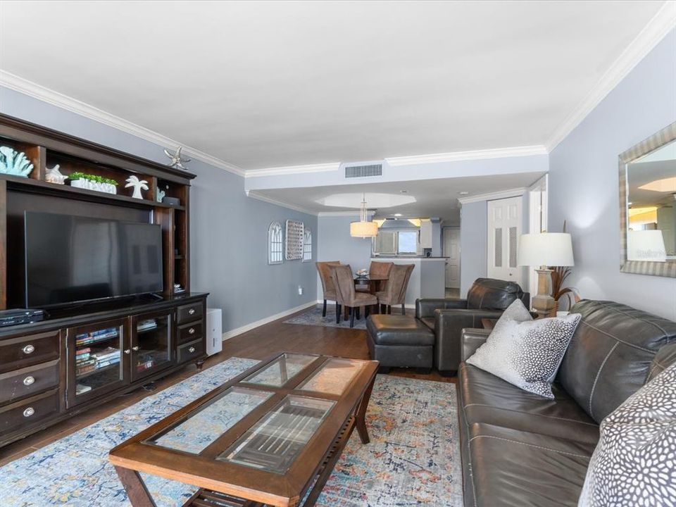 На продажу: $849,000 (2 спален, 2 ванн, 1152 Квадратных фут)