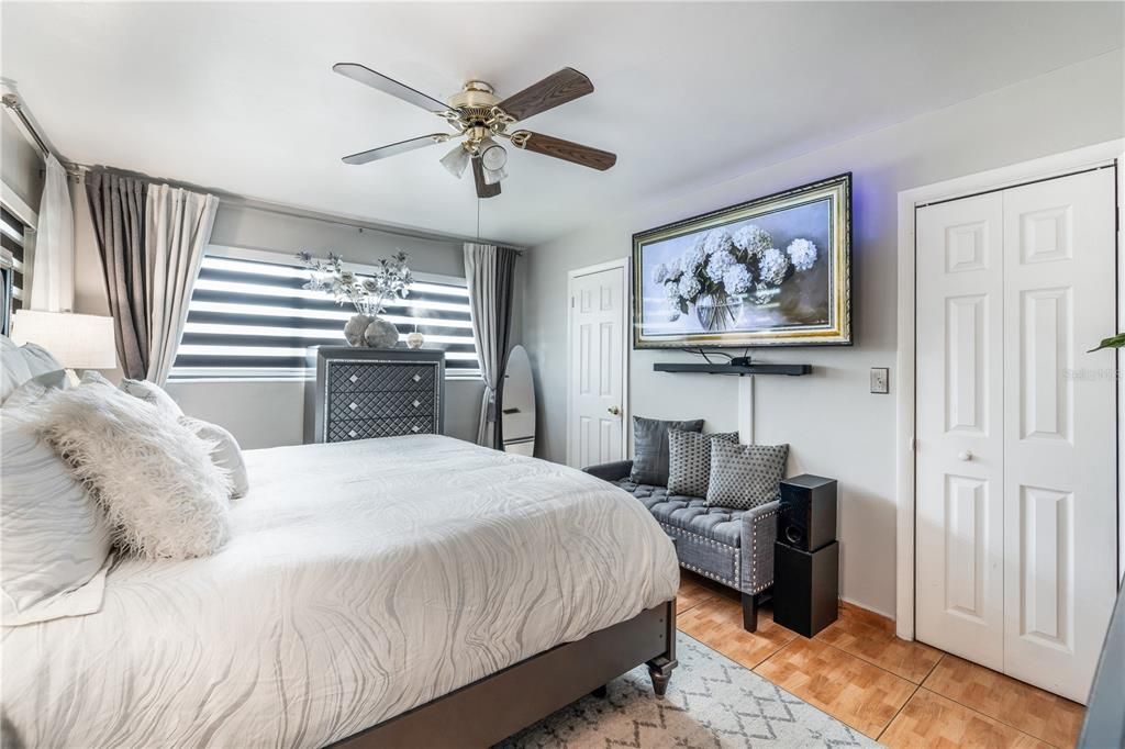 For Sale: $825,000 (4 beds, 3 baths, 2003 Square Feet)