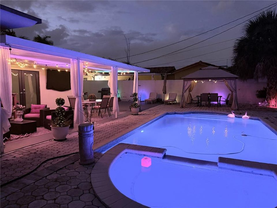 For Sale: $825,000 (4 beds, 3 baths, 2003 Square Feet)