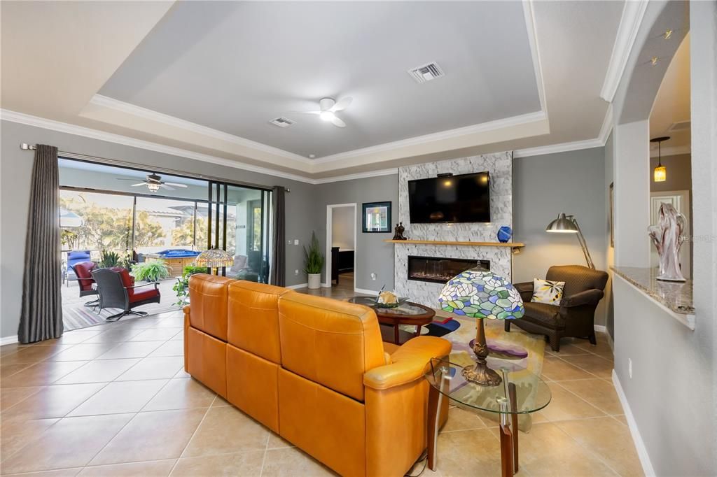 待售: $599,000 (4 贝兹, 2 浴室, 2251 平方英尺)