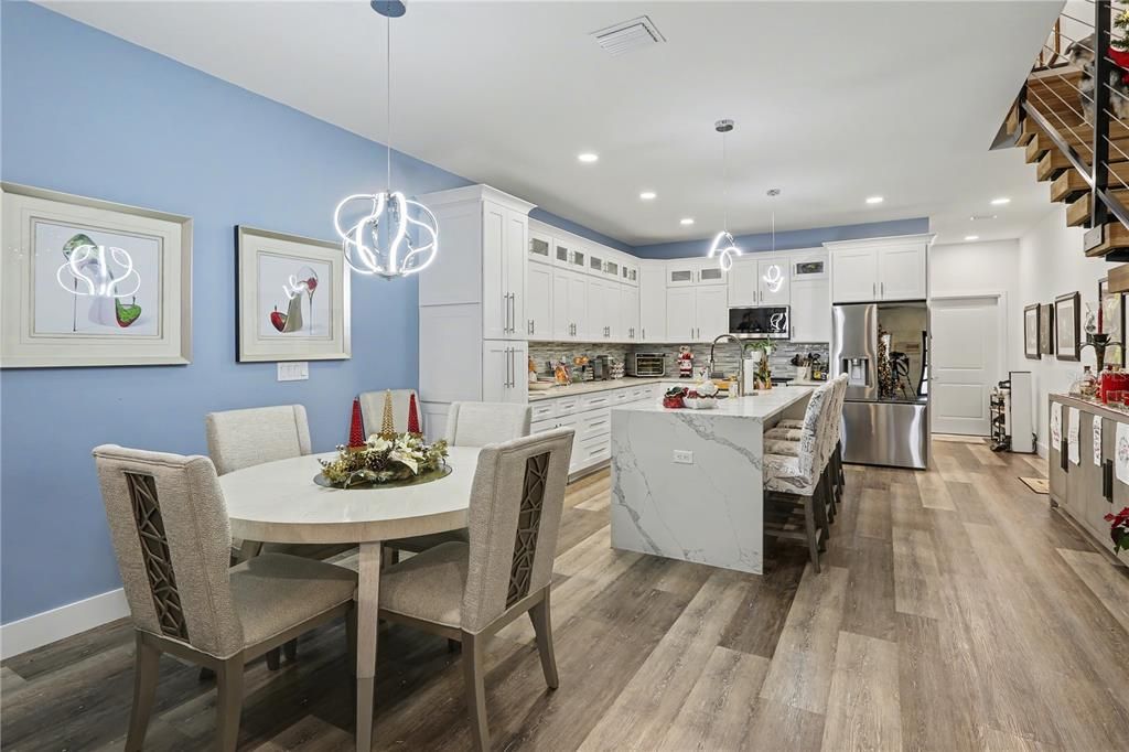 待售: $659,900 (3 贝兹, 2 浴室, 2351 平方英尺)