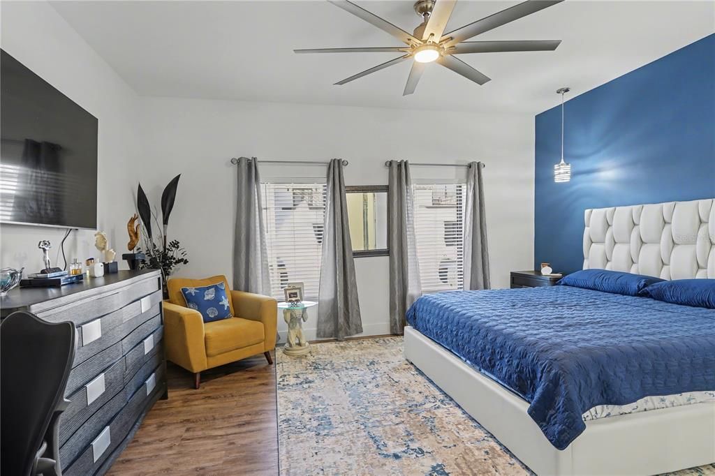 待售: $659,900 (3 贝兹, 2 浴室, 2351 平方英尺)