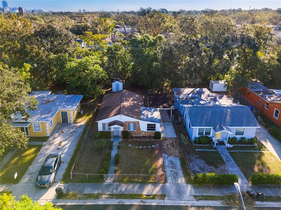 For Sale: $169,900 (2 beds, 1 baths, 776 Square Feet)