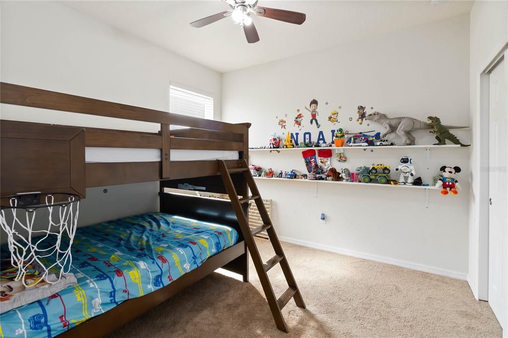 For Sale: $425,000 (4 beds, 2 baths, 1859 Square Feet)