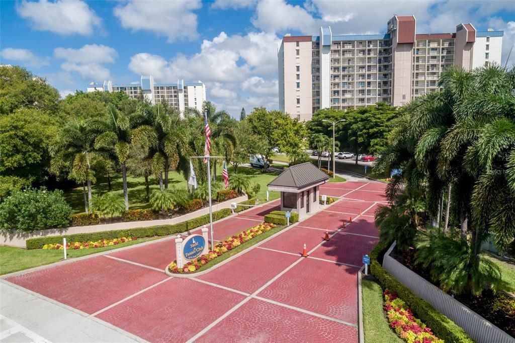 For Sale: $700,000 (2 beds, 2 baths, 1430 Square Feet)