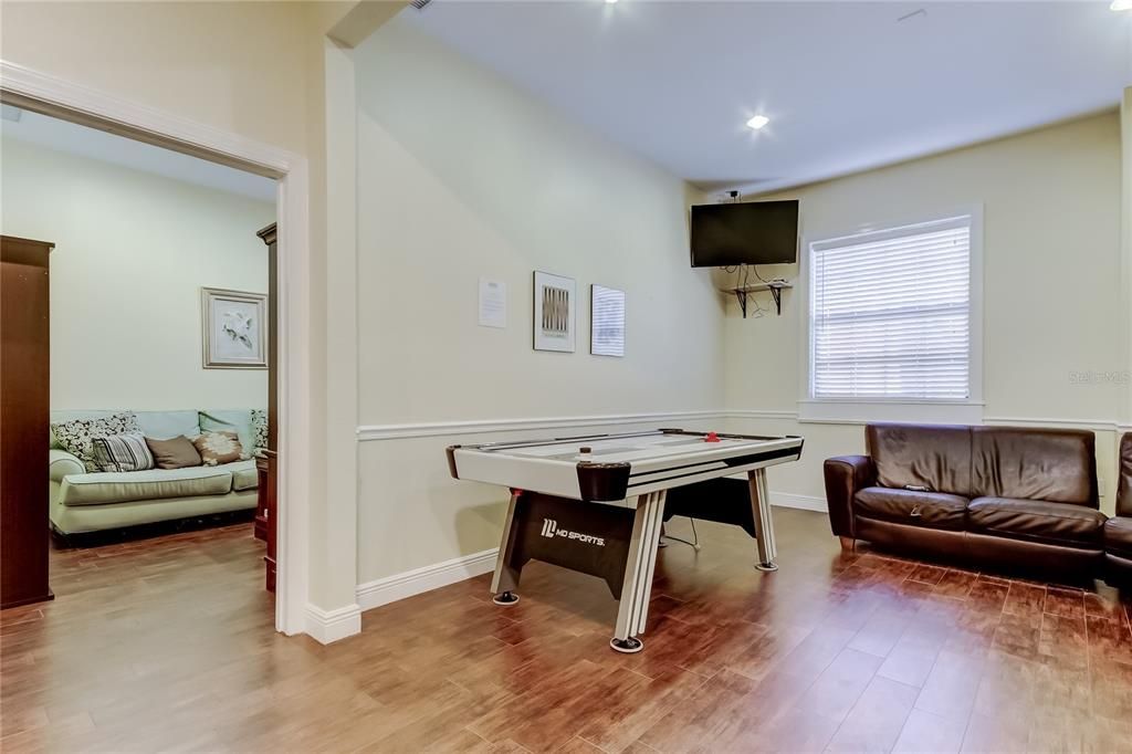 For Rent: $2,450 (3 beds, 2 baths, 1445 Square Feet)