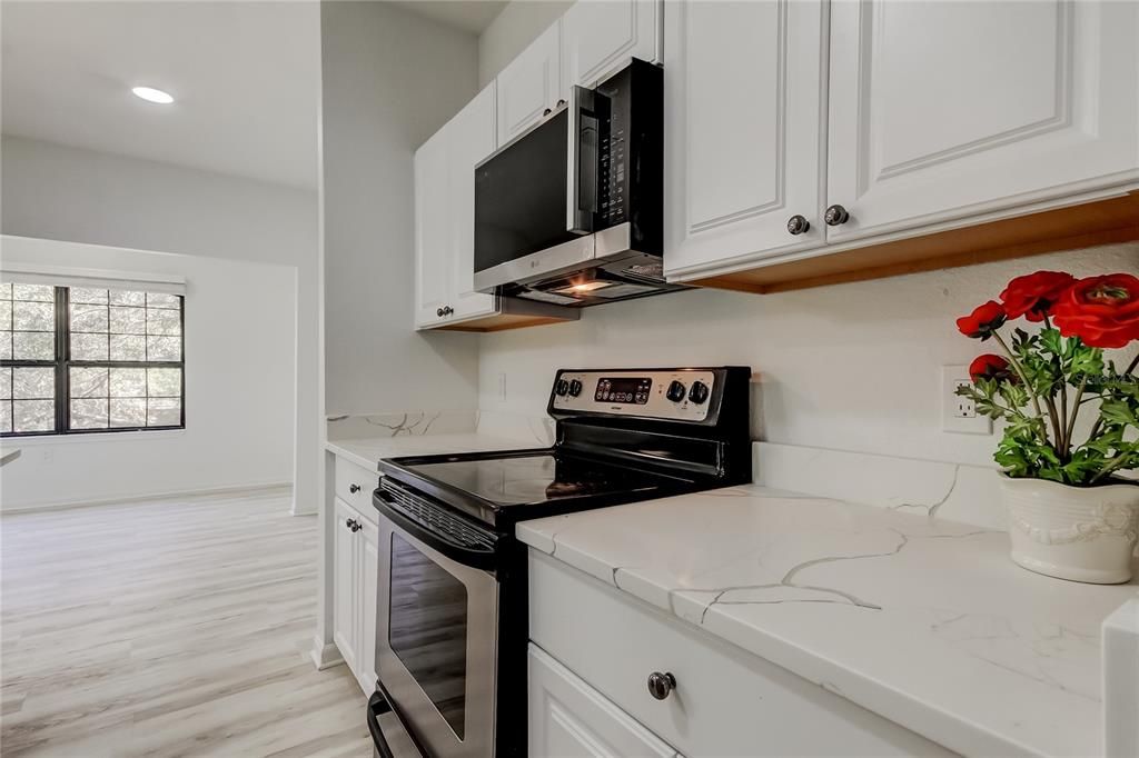 For Rent: $2,450 (3 beds, 2 baths, 1445 Square Feet)