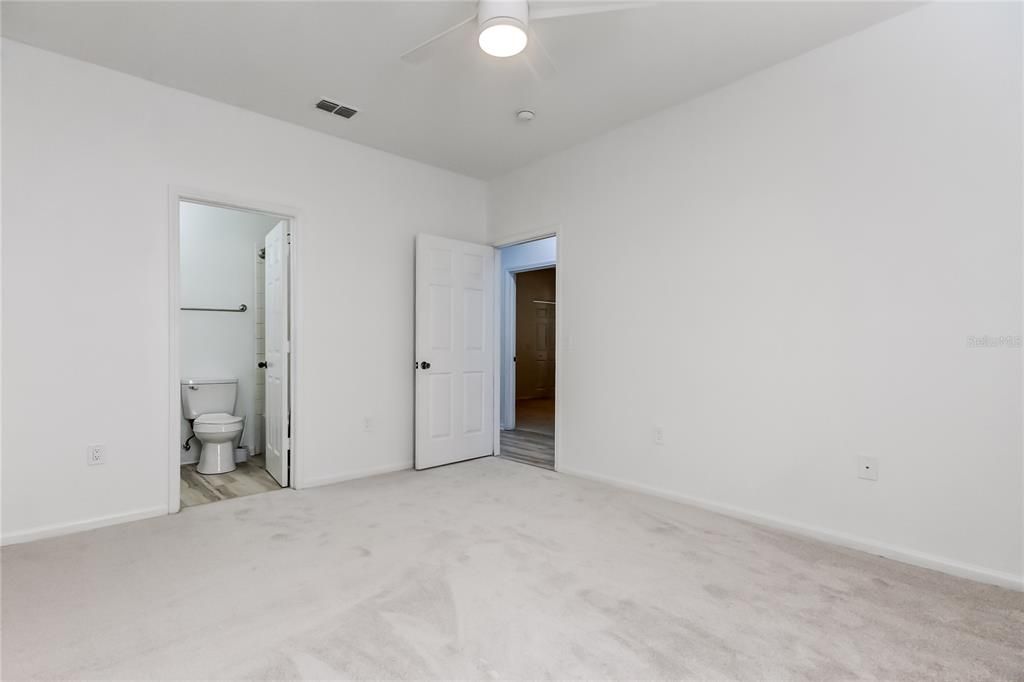 For Rent: $2,450 (3 beds, 2 baths, 1445 Square Feet)