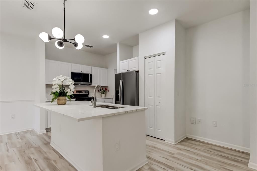 For Rent: $2,450 (3 beds, 2 baths, 1445 Square Feet)