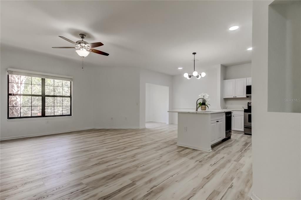 For Rent: $2,450 (3 beds, 2 baths, 1445 Square Feet)