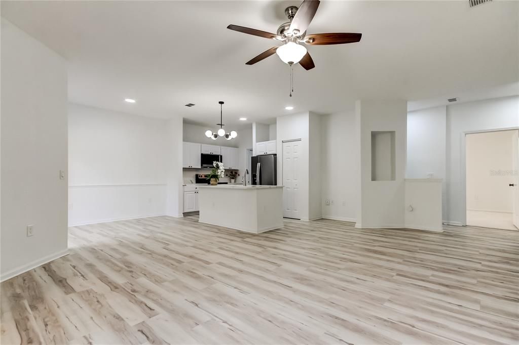 For Rent: $2,450 (3 beds, 2 baths, 1445 Square Feet)