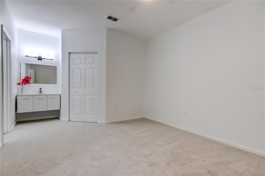 For Rent: $2,450 (3 beds, 2 baths, 1445 Square Feet)