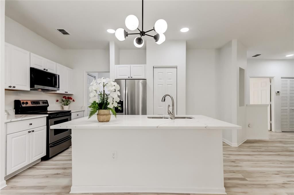 For Rent: $2,450 (3 beds, 2 baths, 1445 Square Feet)