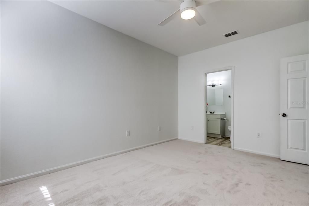 For Rent: $2,450 (3 beds, 2 baths, 1445 Square Feet)