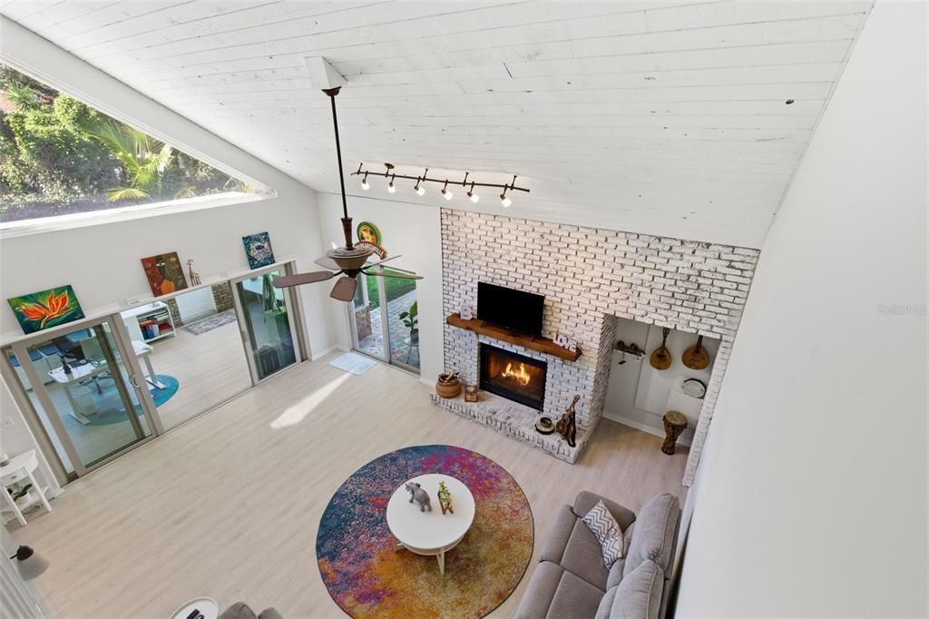 For Sale: $915,000 (4 beds, 2 baths, 3364 Square Feet)