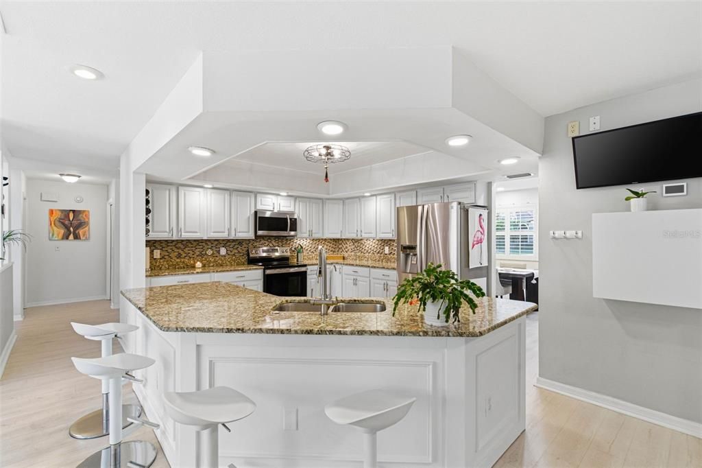 For Sale: $915,000 (4 beds, 2 baths, 3364 Square Feet)