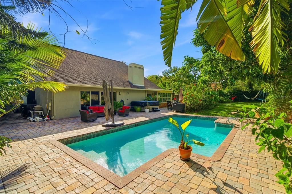 For Sale: $915,000 (4 beds, 2 baths, 3364 Square Feet)