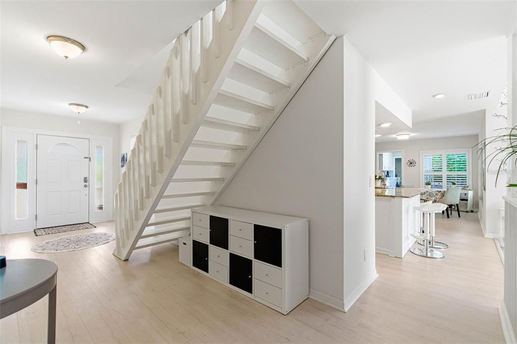 For Sale: $915,000 (4 beds, 2 baths, 3364 Square Feet)