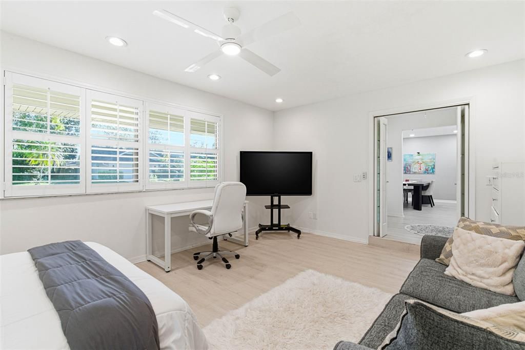 For Sale: $915,000 (4 beds, 2 baths, 3364 Square Feet)