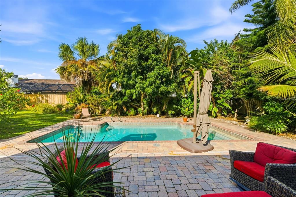 For Sale: $915,000 (4 beds, 2 baths, 3364 Square Feet)