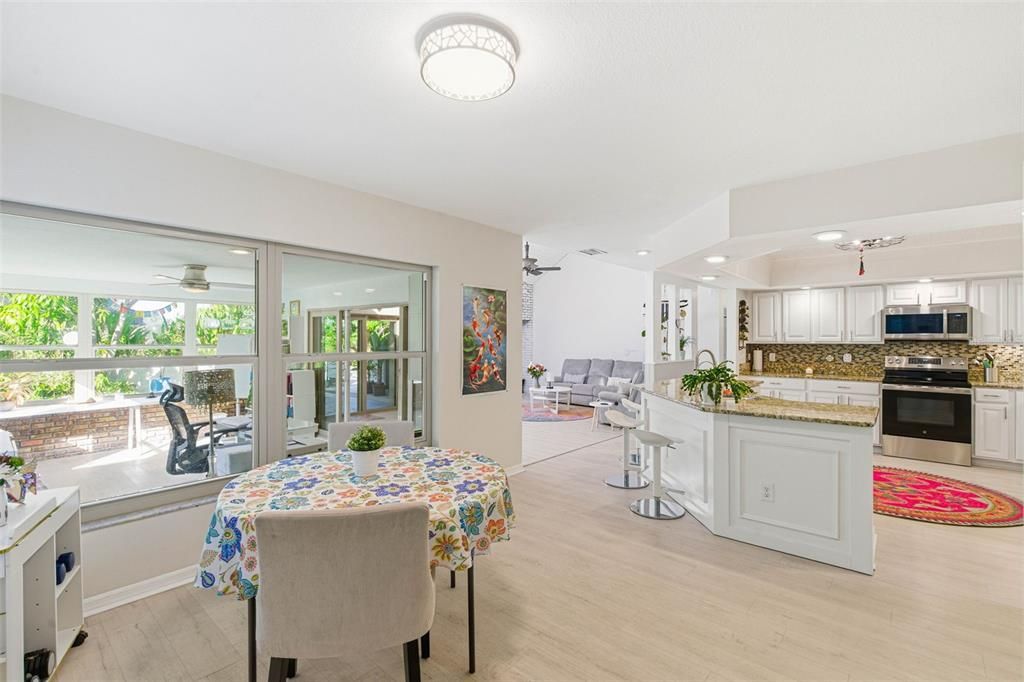 For Sale: $915,000 (4 beds, 2 baths, 3364 Square Feet)