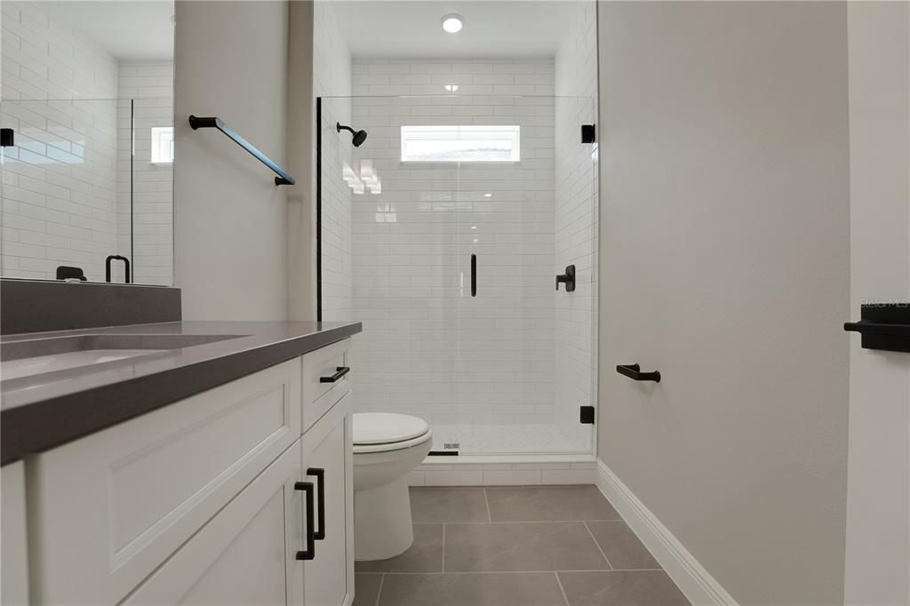 For Sale: $1,104,772 (6 beds, 3 baths, 3550 Square Feet)