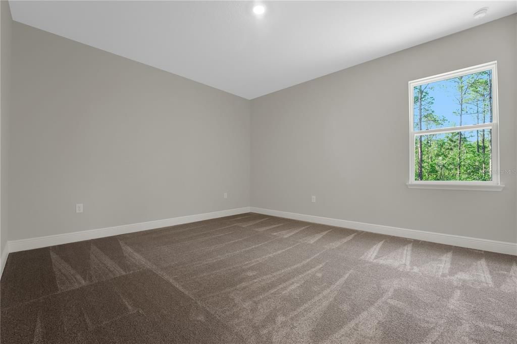 For Sale: $1,104,772 (6 beds, 3 baths, 3550 Square Feet)